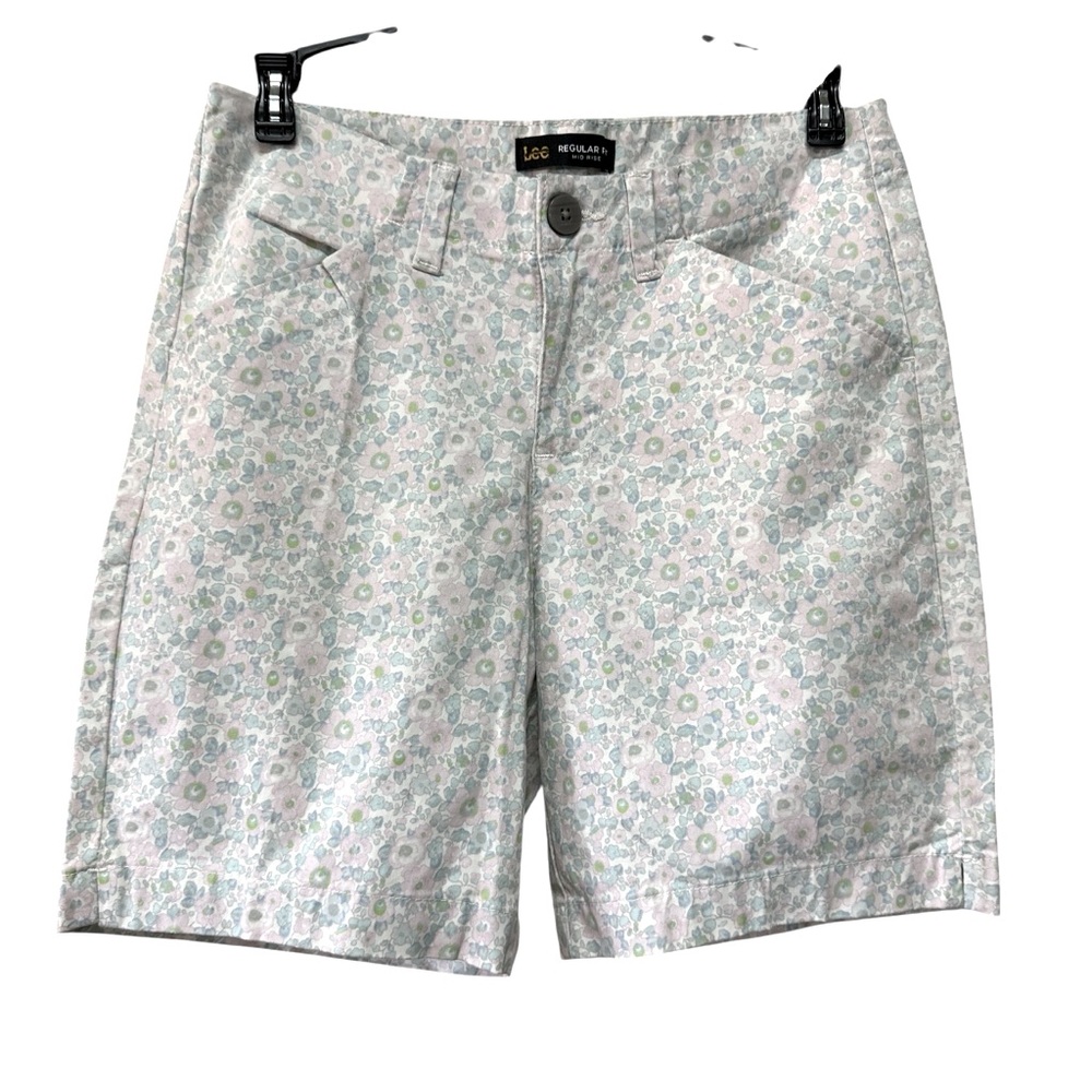 NWOT Lee Floral Mid-Rise Regular Fit Bermuda Shorts, Pink / Green, Size 2